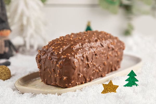 Obstkuchen, Karamell & Haselnüsse