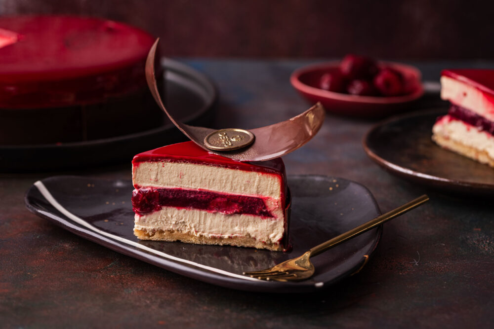 Tort Cherry Lady