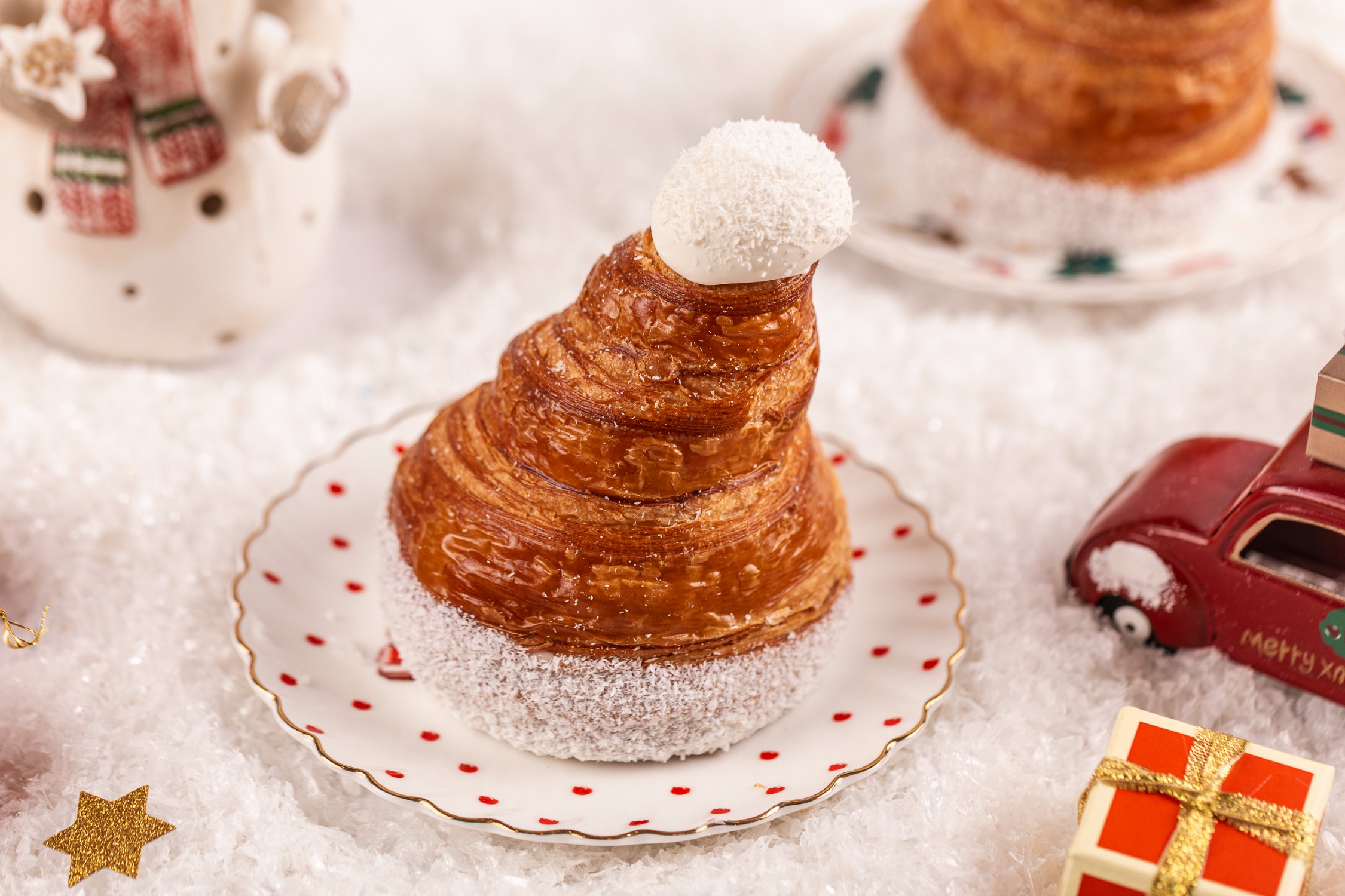 Santa Cap Croissant - Cukiernia DESEO Warszawa