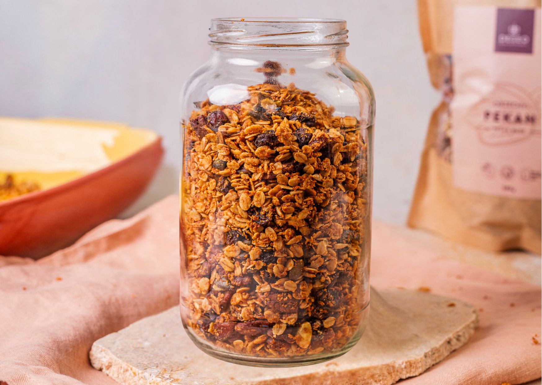 Cynamonowa granola z orzechami pekan