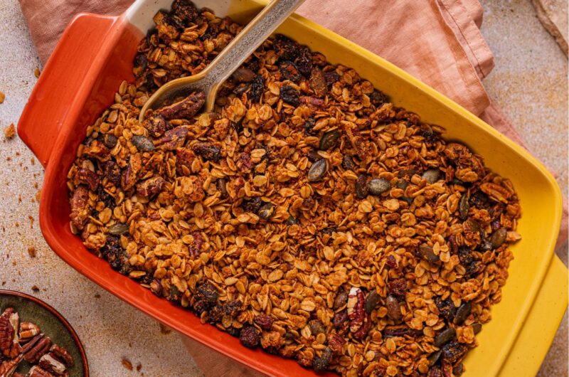 Cynamonowa granola z orzechami pekan